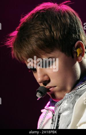 Milano Italia 2011-04-09: Concerto dal vivo di Justin Bieber al Forum Assago Foto Stock