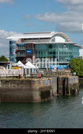 Plymouth, Devon, Inghilterra, Regno Unito. 2021. L'MBA Sepia un vaso di ricerca della Marine Biological Association ormeggiato nel porto di Sutton nella zona barbicana Foto Stock
