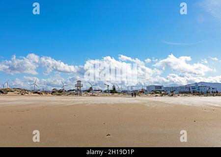 Vista dalla spiaggia a Zahara de los Atunes in Andalusia Foto Stock
