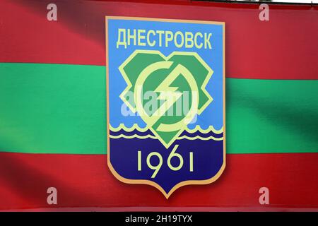 Flag visualizzato a Tiraspol il giorno dell'indipendenza Foto Stock