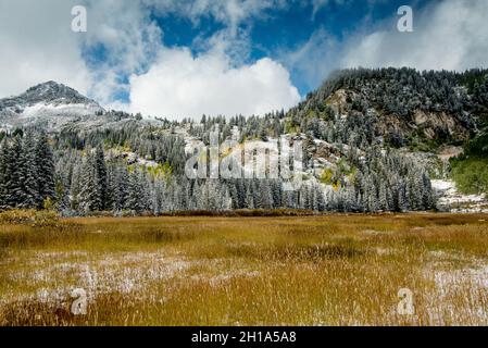 Autunno - Silver Lake - Wasatch Mountains - Big Cottonwood Canyon - Utah Foto Stock