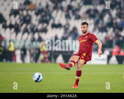 Torino, Italia. 18 Ott 2021. Bryan Cristante di AS Roma durante il campionato italiano Serie A football match tra Juventus FC e AS Roma il 17 ottobre 2021 allo stadio Allianz di Torino - Photo Nderim Kaceli/DPPI Credit: DPPI Media/Alamy Live News Foto Stock