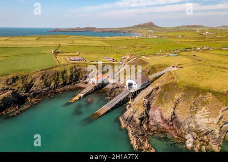 RNLI St Davids Lifeboat Station a Rhosson Ganol, Pembrokeshire. Foto Stock