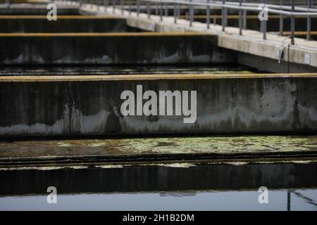 Dettagli di un impianto di trattamento delle acque reflue a Bucarest. Foto Stock