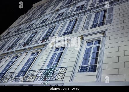 NIZZA, FRANCIA 26 FEBBRAIO 2020: Edifici per le strade di Nizza in Francia Foto Stock