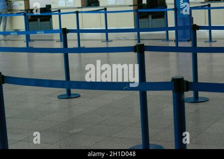 WEEZE, NRW, GERMANIA - 10 SETTEMBRE 2018: Vista dell'area di check in dell'aeroporto regionale Weeze. Foto Stock