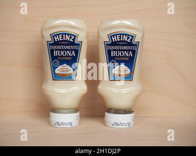 PITTSBURGH, USA - CIRCA APRILE 2020: Bottiglia di maionese Heinz Foto Stock