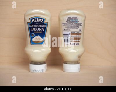 PITTSBURGH, USA - CIRCA APRILE 2020: Bottiglia di maionese Heinz Foto Stock