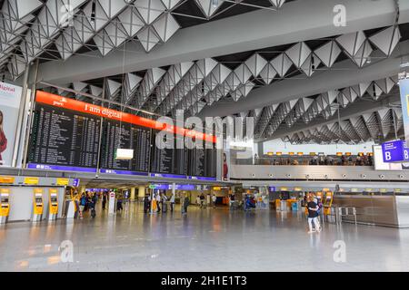 Francoforte, Germania – 27 maggio 2018: Terminal 1 Hall B all'aeroporto di Francoforte (fra) in Germania. Foto Stock