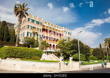 DUBROVNIK CROAZIA - Aprile 2018: Hilton Grand Hotel Imperial Dubrovnik in una bella giornata di primavera Foto Stock