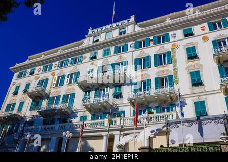 Santa Margherita Ligure, Italia - 13 settembre 2019: Hotel Miramare a Santa Margherita Ligure, famosa meta turistica d'estate Foto Stock