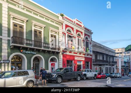 San Juan, Porto Rico - 29 aprile 2019: Architettura tipica nella vecchia San Juan, Porto Rico, Caraibi. Foto Stock