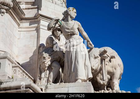 LISBONA, PORTOGALLO - MAGGIO, 2018: Dettaglio del monumento al Marchese di Pombal situato ad una importante rotatoria nella città di Lisbona in Portogallo Foto Stock