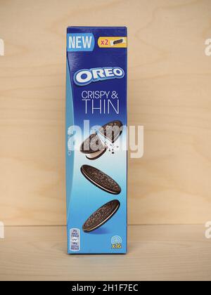 EAST HANOVER, USA - CIRCA 2020 MAGGIO: Oreo pacchetto croccante e biscotti sottili Foto Stock