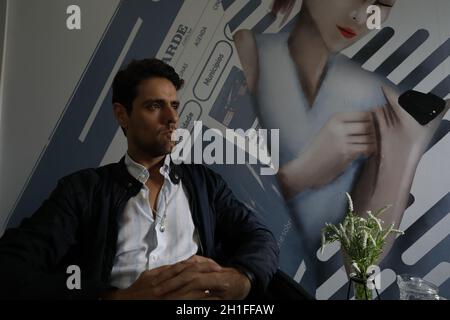 salvador, bahia / brasile - 31 ottobre 2019: Thiago Arancam, tenore lirico, visto durante un'intervista. *** Local Caption *** Foto Stock