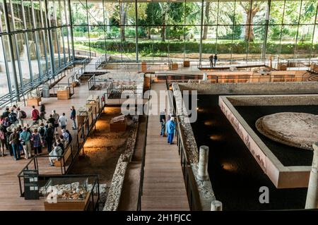 FRANCIA. DORDOGNE (24). PA©RIGUEUX. VESUNNA, MUSEO GALLO-ROMANO (RESIDENZA GALLO-ROMANA) (EDIFICIO CONTEMPORANEO: ARCHITETTO JEAN NOUVEL) Foto Stock