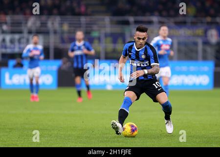 Milano, Italia. 12th febbraio 2020 . Coppa Italia semifinale prima tappa . Fc Internazionale Vs Ssc Napoli. . Lautaro Martinez del FC Internazionale. Foto Stock