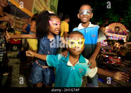 salvador, bahia / brasile - 4 febbraio 2016: I bambini sono visti al circuito Batatinha - Pelourinho - durante il Carnevale nella città di Salvador. *** lo Foto Stock