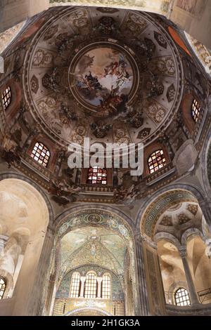 Ravenna, Italia. 28 luglio 2020. Vista interna della Basilica di San vitale Foto Stock