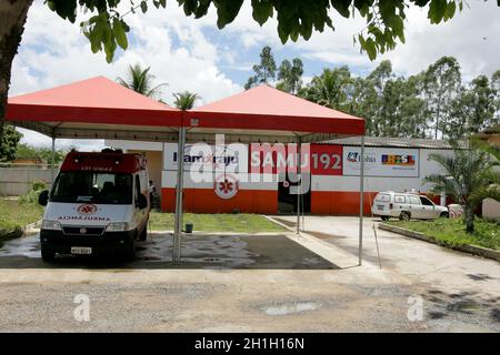 teixeira de freitas, bahia / brasile - 3 settembre 2010: Ambulanza del Samu 192 di protezione alla base di Samu nella città di Teixeira de Freitas. Foto Stock