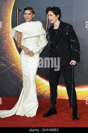 18 ottobre 2021. Londra, Regno Unito. Timothée Chalamet e Zendaya arrivano al Dune UK Special Screening, Odeon Leicester Square. Credit: Doug Peters/EMPICS/Alamy Live News Foto Stock