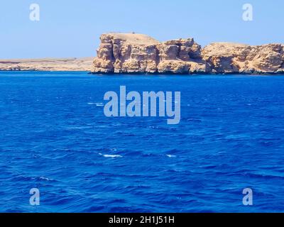 Baia con acqua blu in Ras Mohammed Parco Nazionale in Egitto Foto Stock