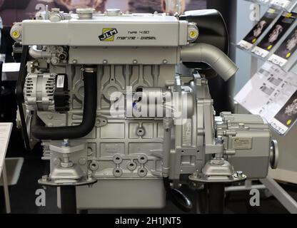 Moderno motore utilizzato sul industria marina espone a Zagreb Boat Show Foto Stock