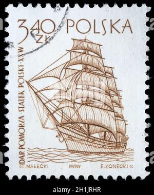 Polonia - circa 1950: un vintage francobollo stampato in Polonia mostra una nave vintage, circa 1950 Foto Stock