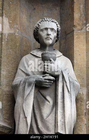 Saint Cloud statua, Saint Germain l'Auxerrois chiesa, Parigi Foto Stock