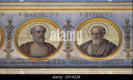 L'icona sulla cupola con l'immagine di Papa Marcello ed Eusebio, la basilica di San Paolo fuori le mura, Roma, Italia Foto Stock