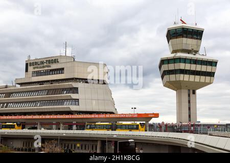 Berlino, Germania - 27 ottobre 2020: Berlino Tegel TXL Airport Terminal edificio in Germania. Foto Stock