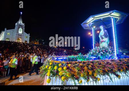 Bukit Mertajam, Penang/Malesia - Luglio 30 2016: Statua di Sant'Anna durante la processione passa la chiesa di Sant'Anna. Foto Stock