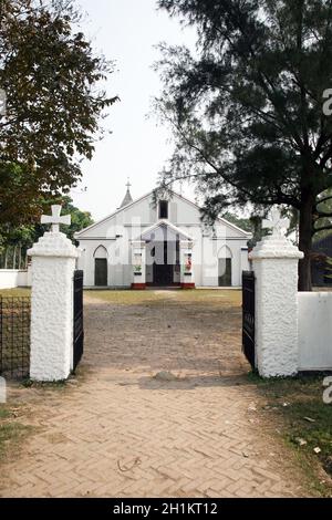 Chiesa cattolica a Basanti, Bengala Occidentale, India Foto Stock