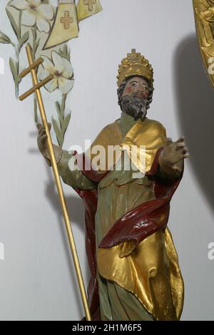 Papa san Gregorio Magno, statua sull altare principale nella Chiesa di Tutti i Santi nel Bedenica, Croazia Foto Stock