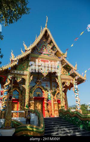 Il Wat Hua Wiang nella città di Chiang Khong nella provincia di Chiang Rai in Thailandia. Thailandia, Chiang Khong, novembre 2019 Foto Stock
