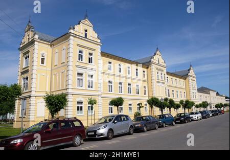 Kursalon in Lipik, più grande e più rappresentativa edificio in Lipik health resort è ora utilizzato come ospedale. Lipik, Croazia Foto Stock