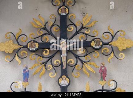 Croce nella chiesa di San Leodegar a Lucerna, Svizzera Foto Stock