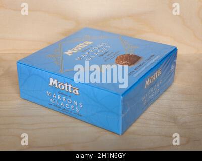 MILANO, ITALIA - CIRCA DICEMBRE 2020: Box dei Motta Marrons Glaces Foto Stock