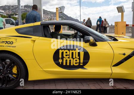 Funchal, Madeira, Portogallo - 22 aprile 2018: Un'offerta di noleggio ambigua a Funchal, Madeira. Portogallo Foto Stock