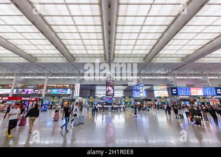 Shanghai, Cina - 26 settembre 2019: Shanghai Hongqiao costruzione stazione ferroviaria in Cina. Foto Stock