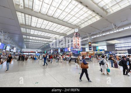 Shanghai, Cina - 26 settembre 2019: Shanghai Hongqiao costruzione stazione ferroviaria in Cina. Foto Stock