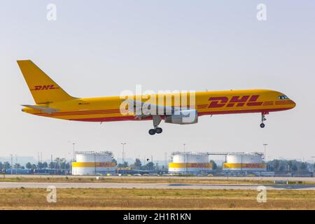 Lipsia, Germania - 19 agosto 2020: DHL Boeing 757-200(PCF) aereo all'aeroporto Leipzig Halle (LEJ) in Germania. Foto Stock