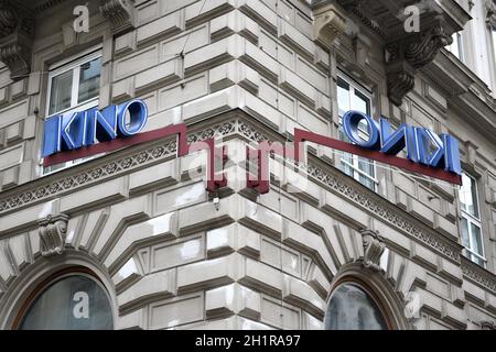 Aufschrift 'Kino' a Vienna, Österreich, Europa - Iscrizione 'Kino' a Vienna, Austria, Europa Foto Stock