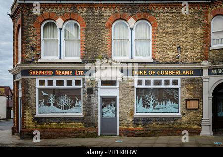 Whitsable, Kent, Regno Unito, febbraio 2021 - la casa pubblica e l'hotel del Duca di Cumberland nella città balneare di Whitstable, Kent, Regno Unito Foto Stock