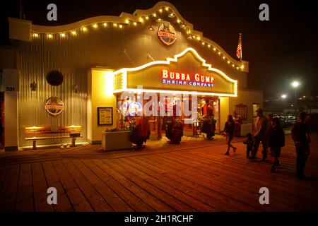 Bubba Gump Shrimp Company, Santa Monica Pier, Santa Monica, Los Angeles, California, Stati Uniti d'America Foto Stock