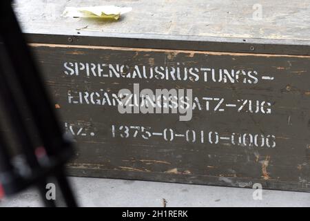 Kisten für Sprengausrüstung des österreichischen Bundesheeres, Österreich, Europa - scatole per l'attrezzatura di brillamento delle forze armate austriache, Austria Foto Stock