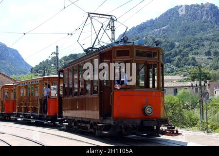 Historische Eisenbahn a Port Soller im Ferienparadies Mallorca Espania Foto Stock