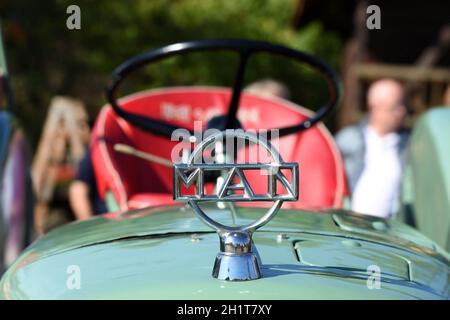 Oldtimer-Traktor-Treffen a Neukirchen, Vöcklabruck, Österreich, Europa - incontro dei trattori d'epoca a Neukirchen, Vöcklabruck, Österreich, Europa Foto Stock