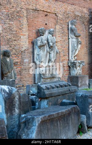 Roma, Italia - 10 ottobre 2020: Terme di Diocleziano del III secolo, rovine di antiche terme romane, Museo Nazionale Romano Foto Stock