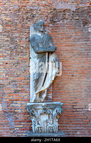 Roma, Italia - 10 ottobre 2020: Terme di Diocleziano del III secolo, rovine di antiche terme romane, Museo Nazionale Romano Foto Stock
